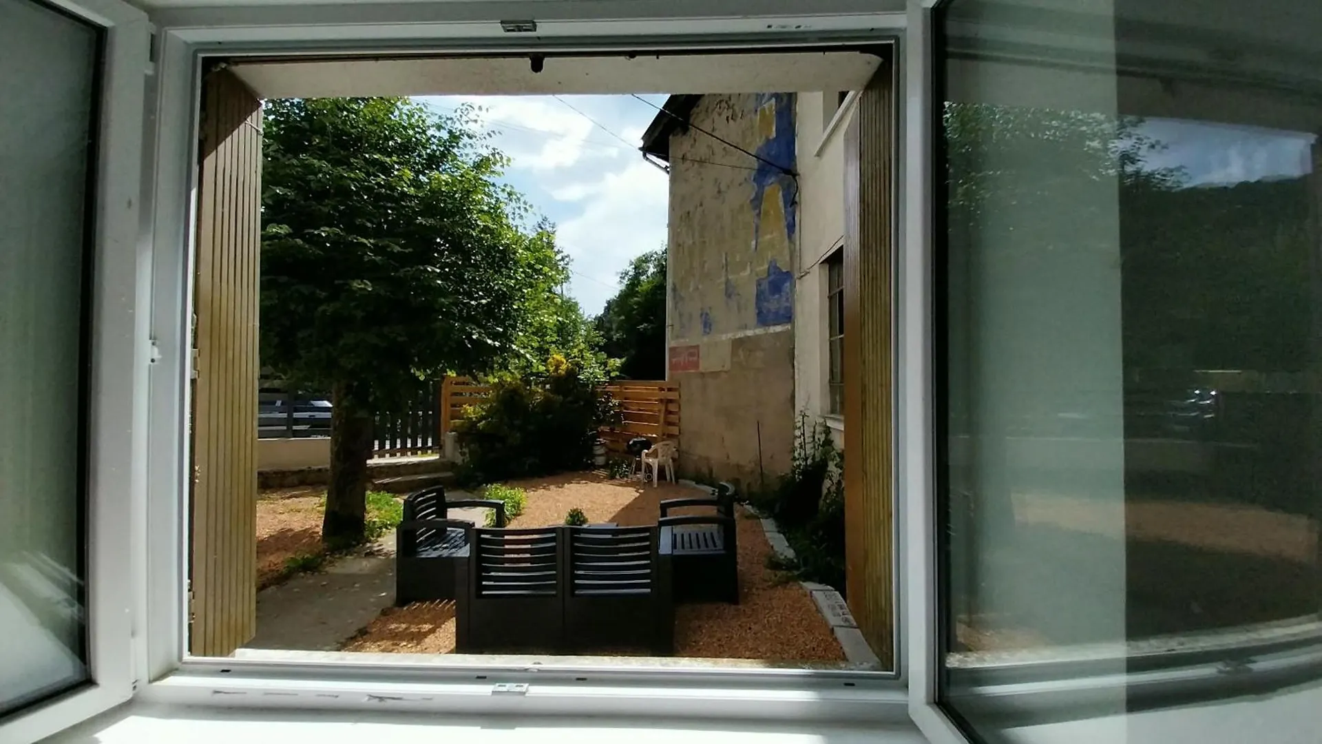 Apartment Studio Avec Jardin Et Barbecue, 2 Pers Thiers France