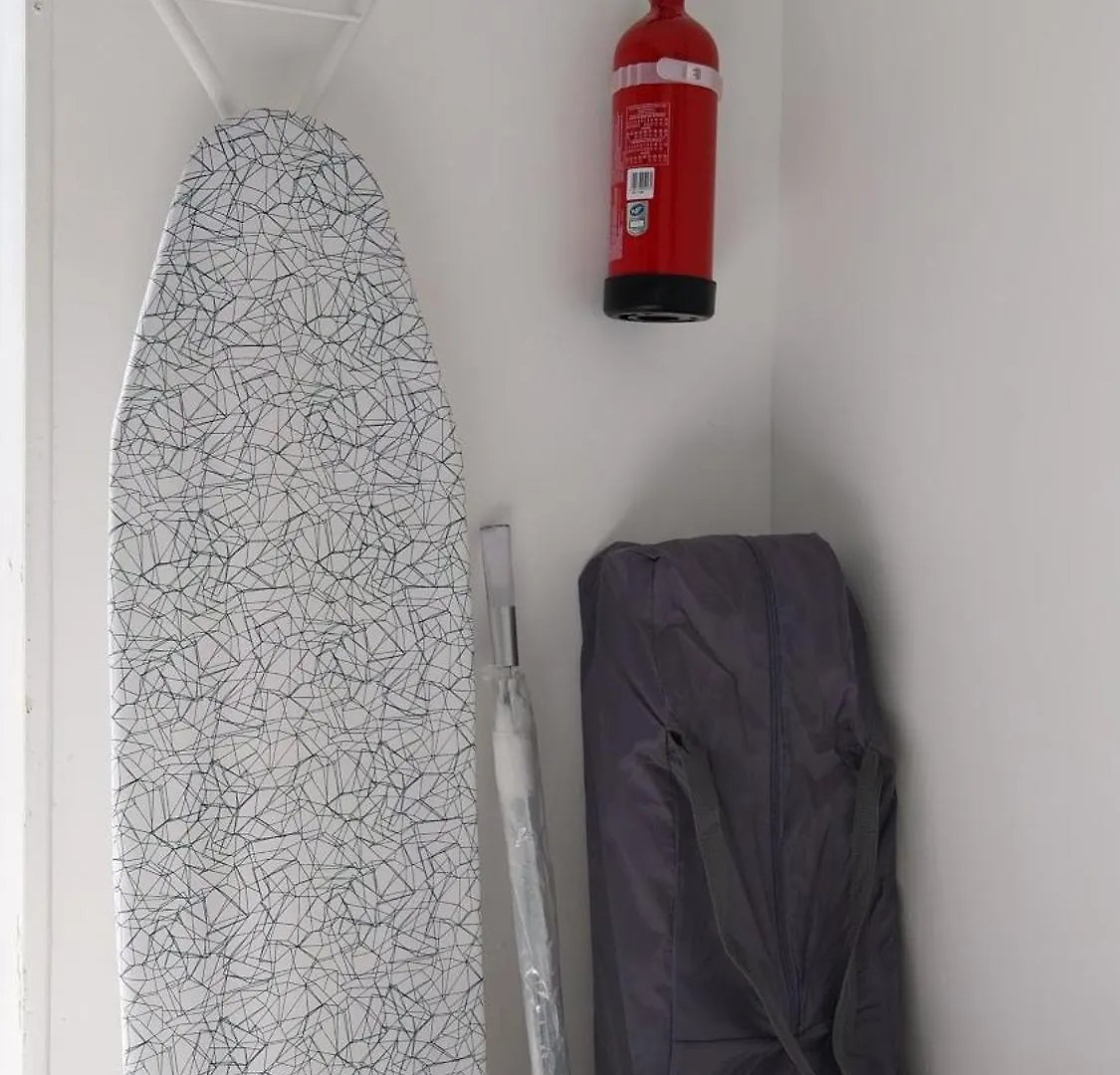 Apartment Studio Avec Jardin Et Barbecue, 2 Pers Thiers France
